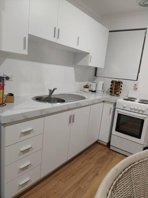 Simply Delightful Unit Close To Cbd And Beach Perth Exterior foto